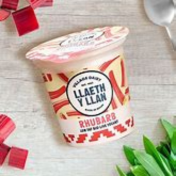 Rhubarb Yogurt